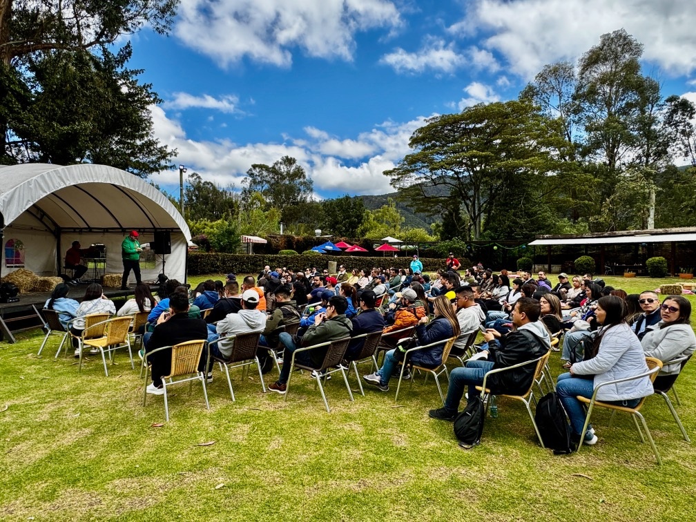 Boti Monsalve Conferencista en Charlas Motivacionales